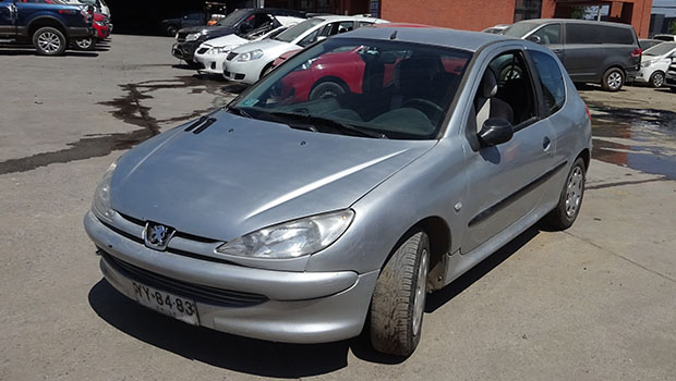 PEUGEOT 206 XR 1.6 2006 YY8483