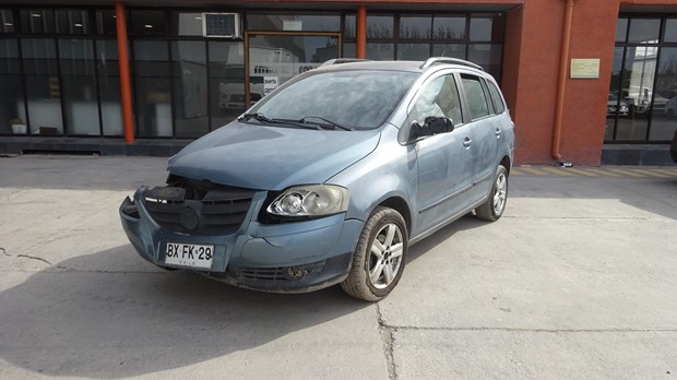 VOLKSWAGEN SURAN HIGHLINE 1.6 2009 BXFK29