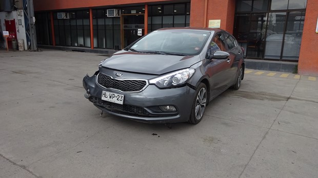 KIA MOTORS CERATO SX 1.6 2016 HLWP23