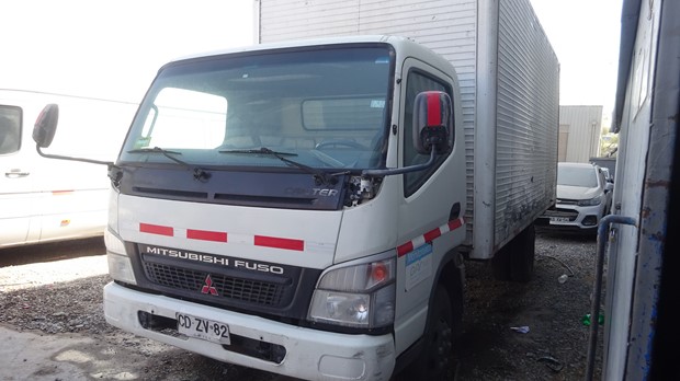 MITSUBISHI FUSO CANTER 2010 CDZV82