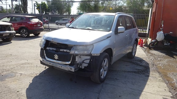 SUZUKI GRAND NOMADE GLX SPORT 2.4 2010 CHZR88