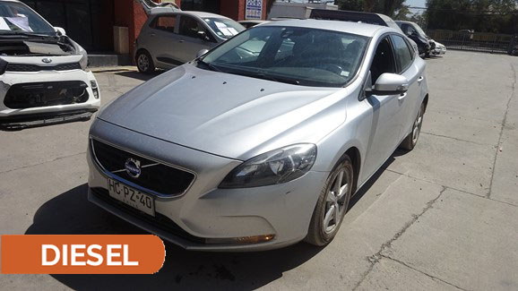 VOLVO V40 COMFORT 2015 HCPZ40