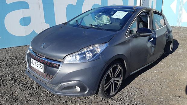 PEUGEOT 208 GT 1.2 AT 2017 JLYS21