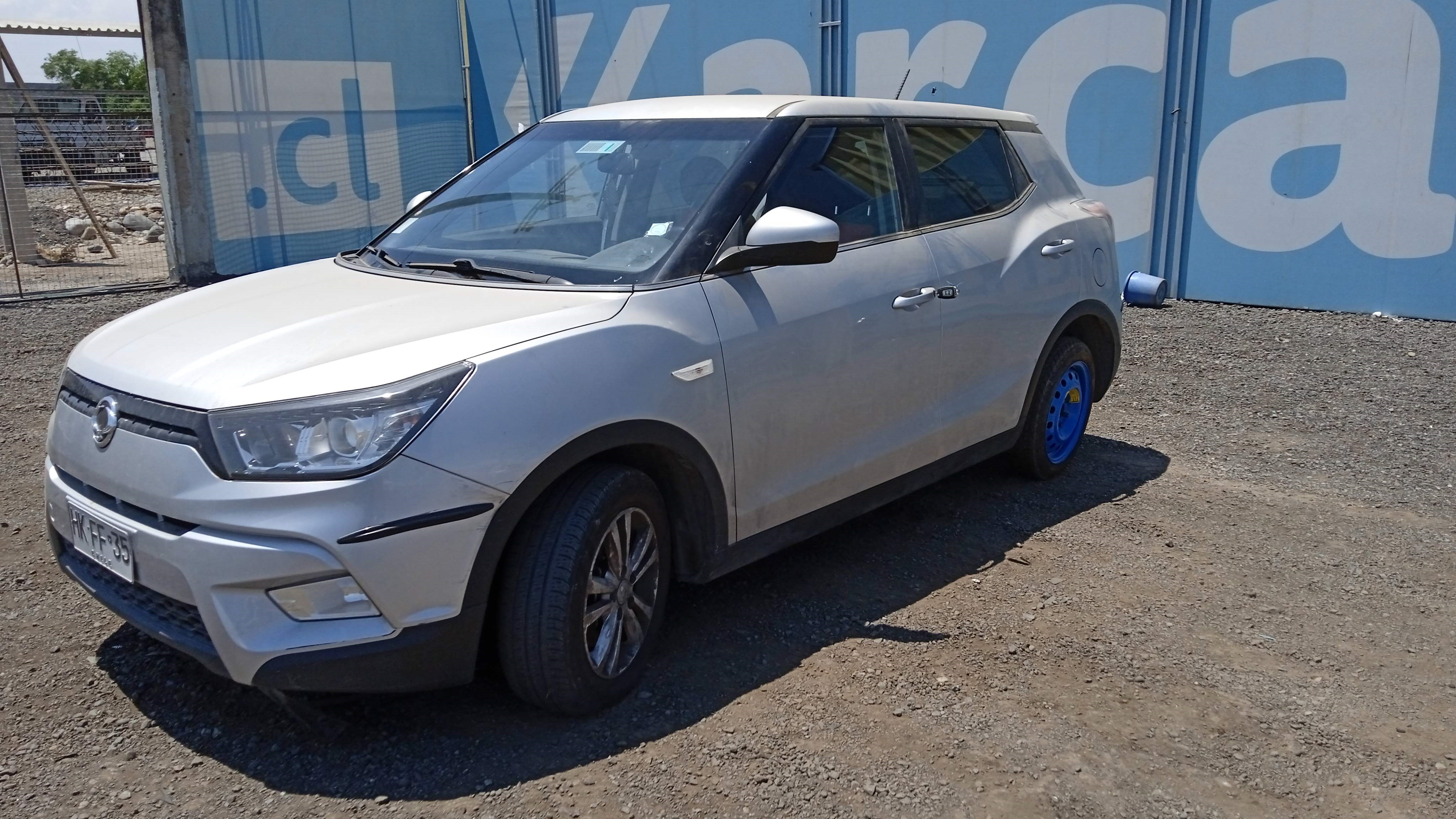 SSANGYONG TIVOLI 1.6 AUT 2015 HKFF35