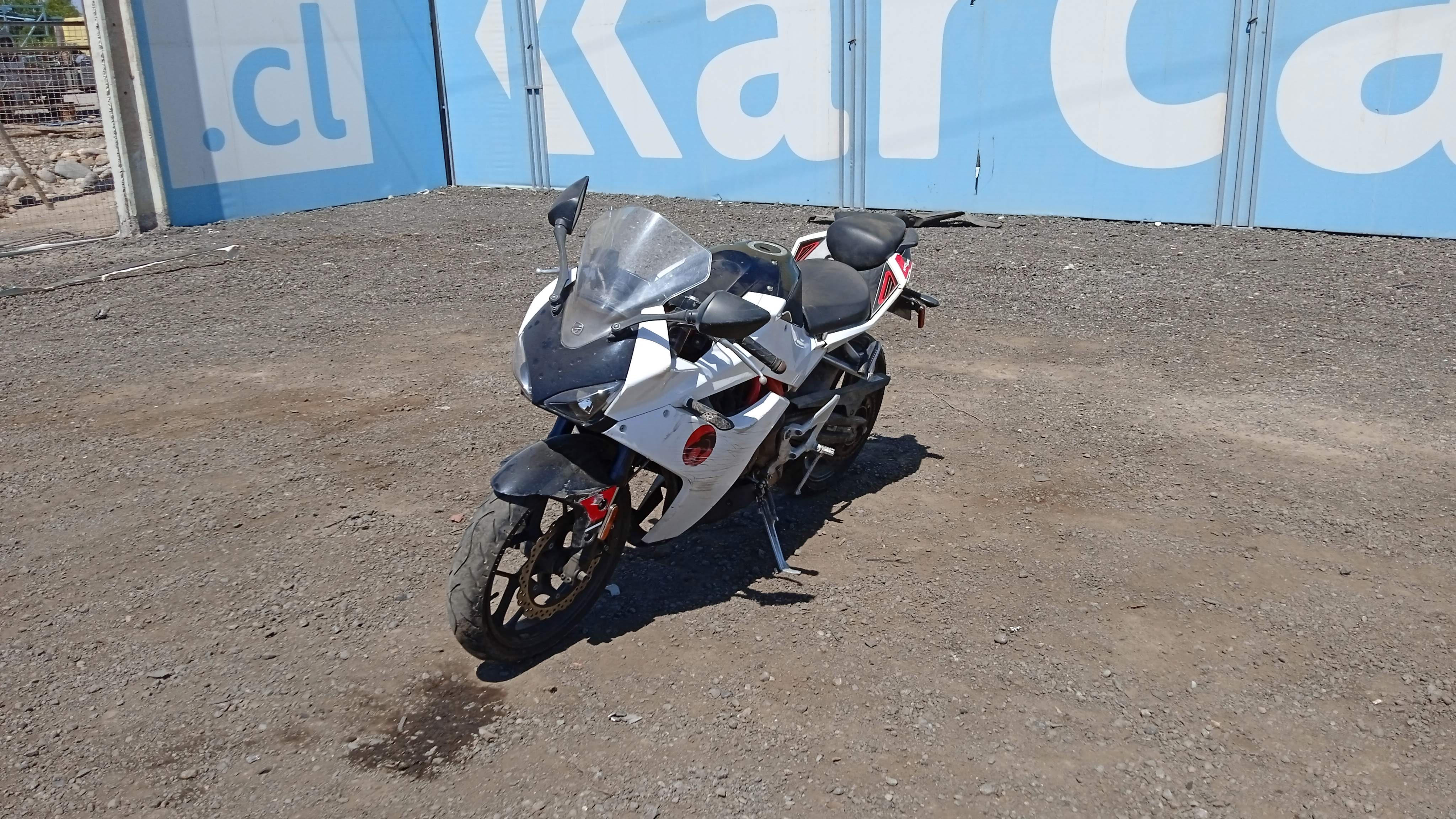 HYOSUNG GD250R 2018 JBK051