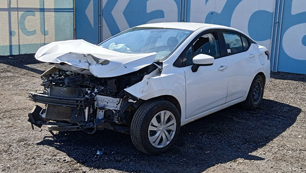 NISSAN VERSA MT 1.6 2021 PLLP36