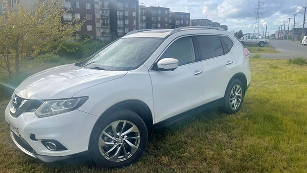 NISSAN XTRAIL 4X4 2.5 AUT 2015 HCGP35