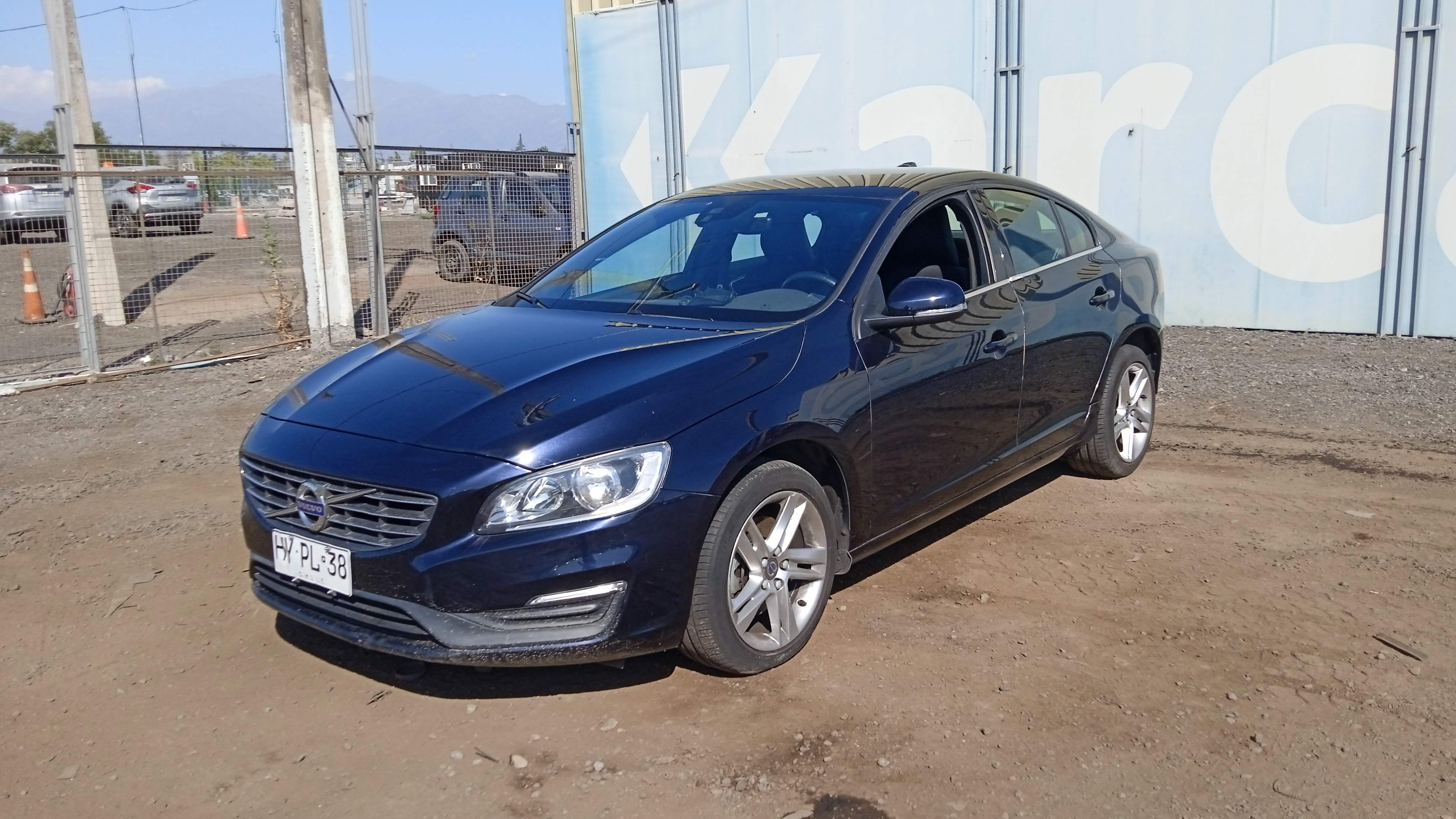 VOLVO S60 T4 COMFORT 2016 HYPL38