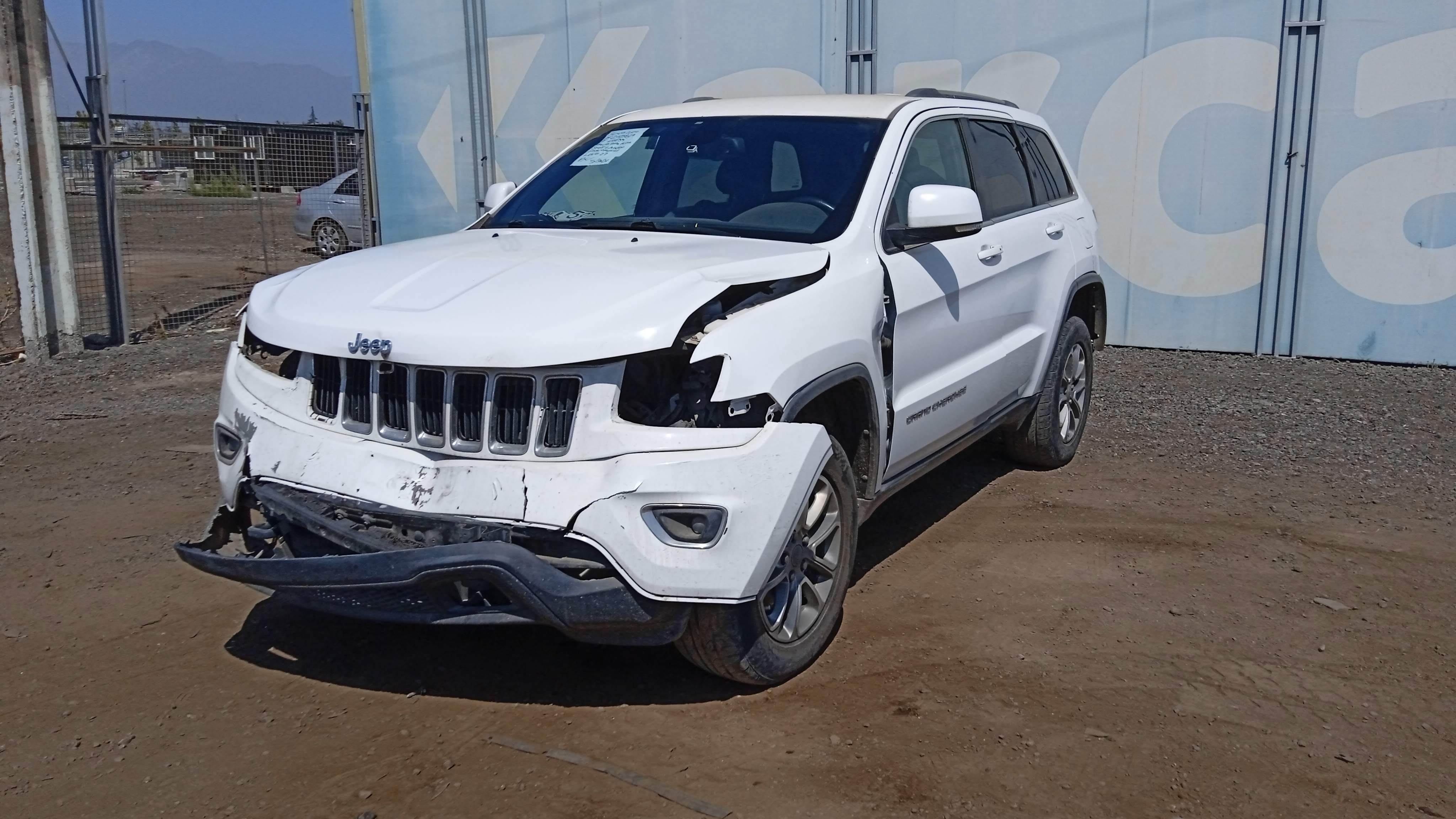 JEEP GRAND CHEROKEE LAREDO 3.6 AUT 2015 GXHT59