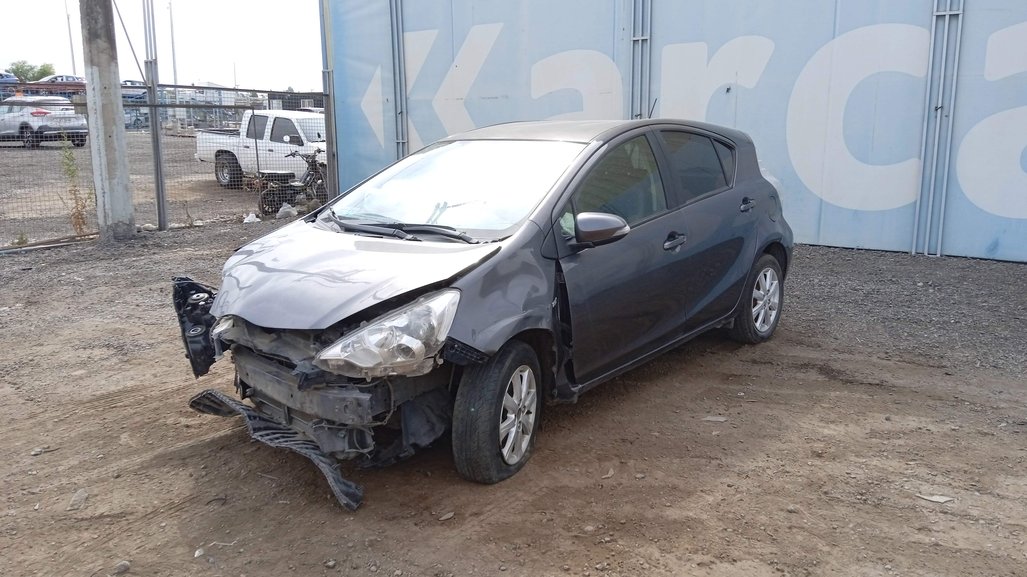 TOYOTA PRIUS C 1.5 2013 FVBT51