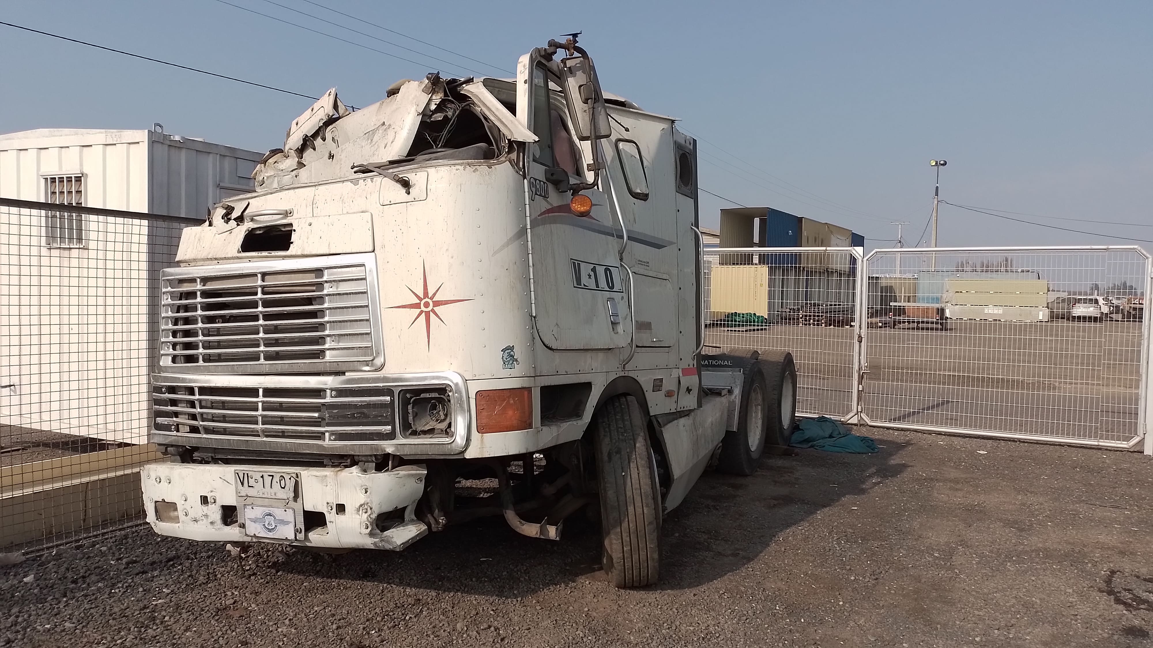 INTERNATIONAL 9800 2003 VL1701