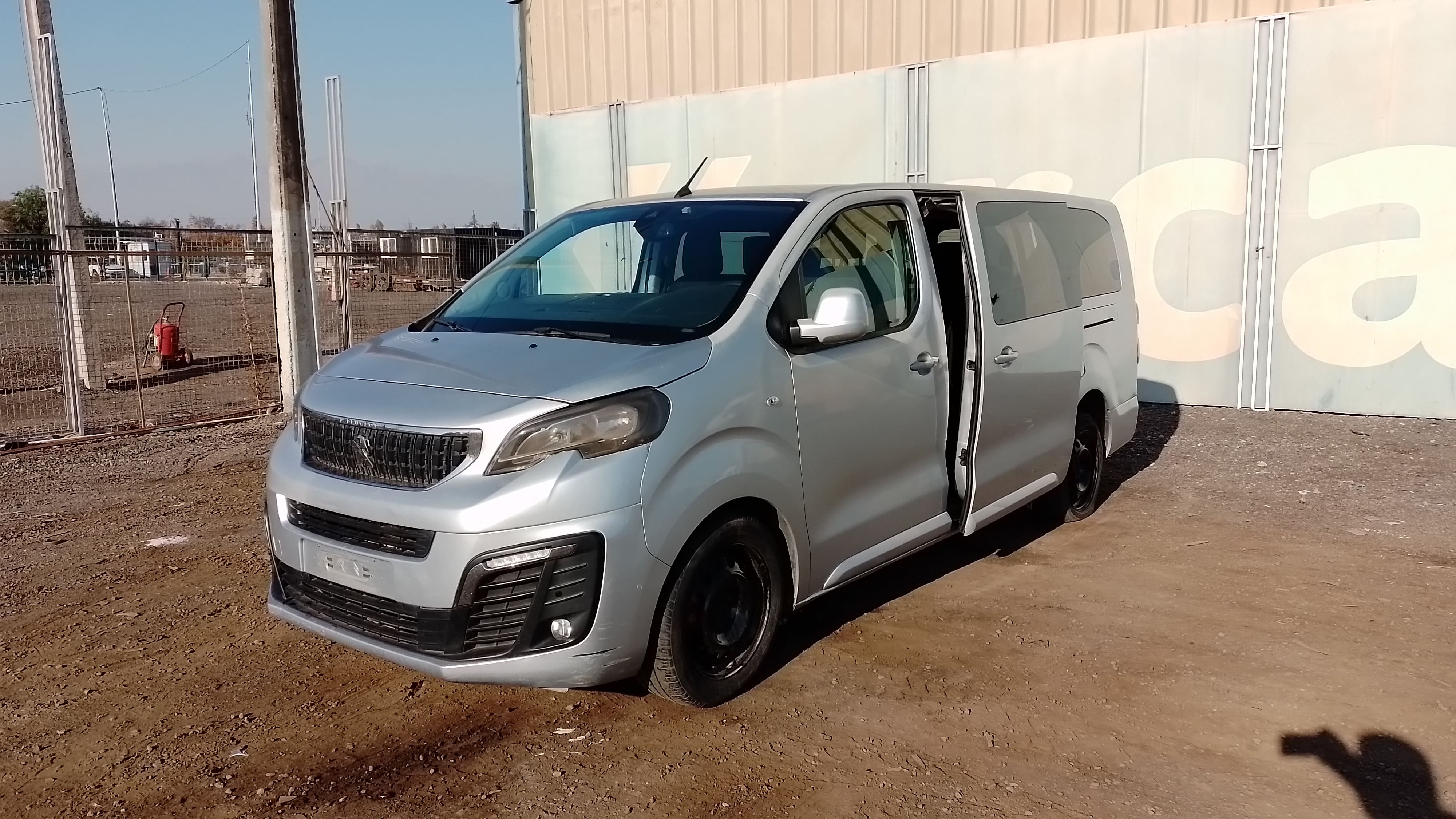 PEUGEOT TRAVELLER BUSINESS BLUEHDI 2.0 2018 JTJZ69