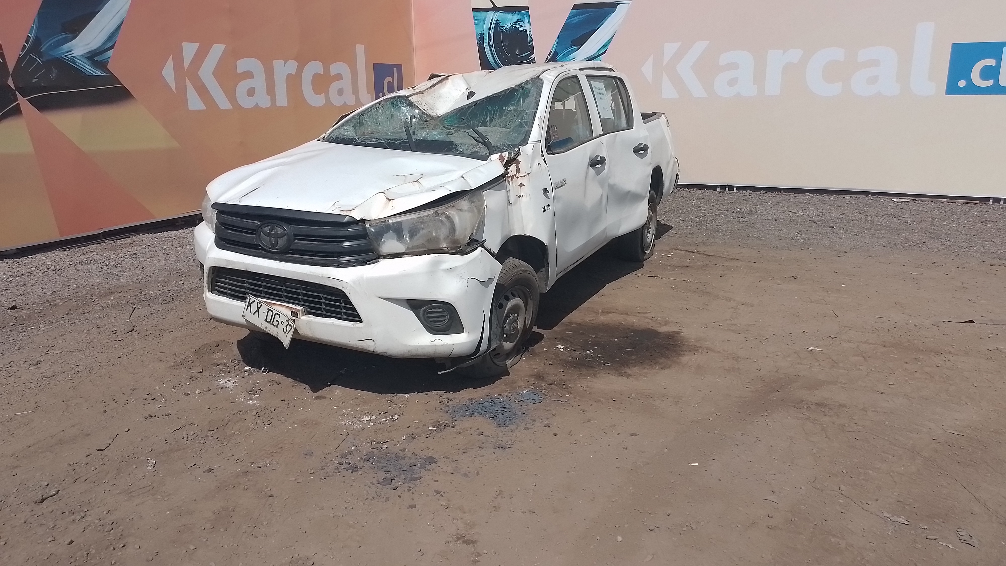 TOYOTA HI LUX D CAB 2.4 2019 KXDG37