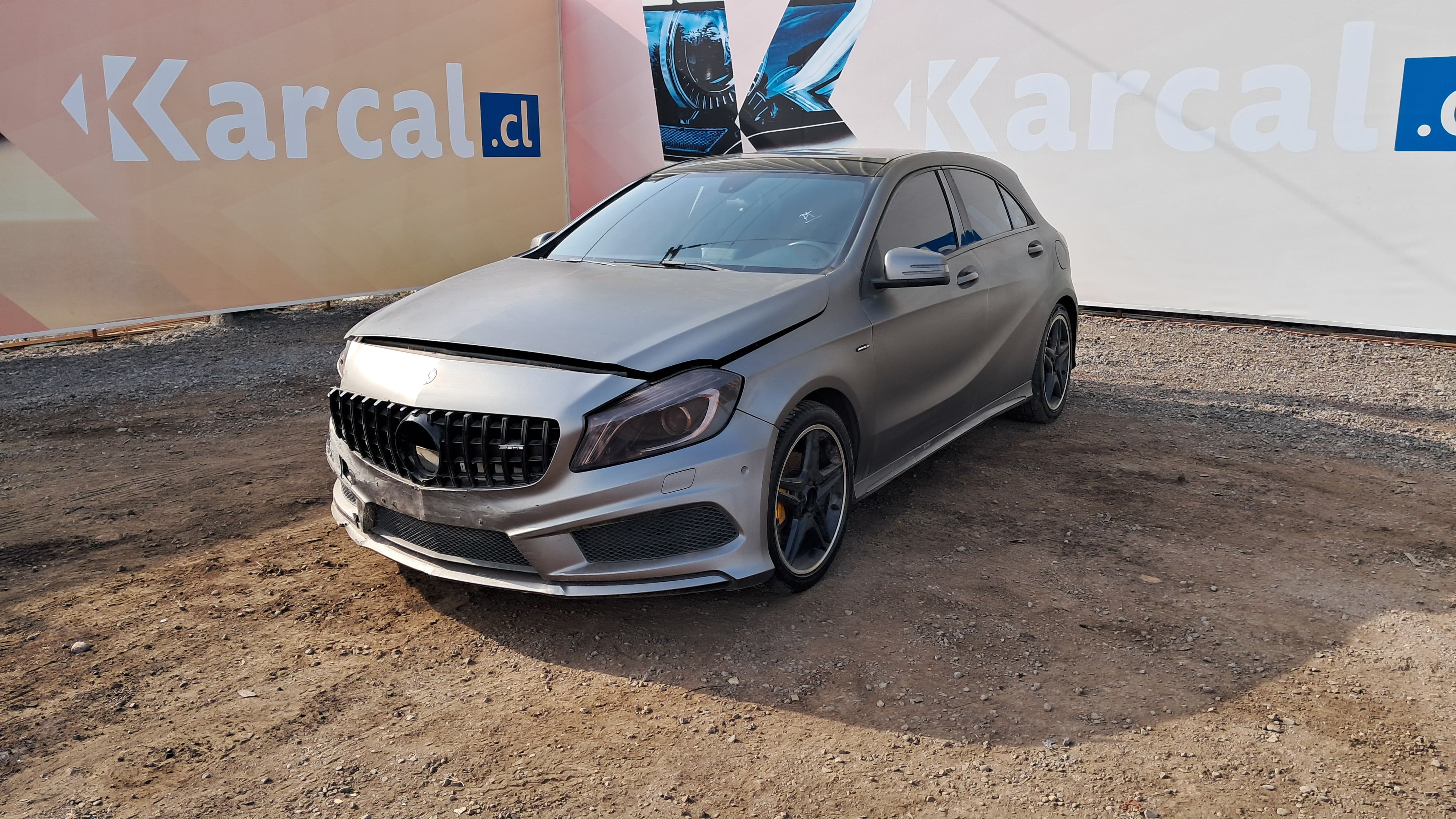 MERCEDES BENZ A200 BLUEEFFICIENCY 1.8 AUT 2014 FZBF27