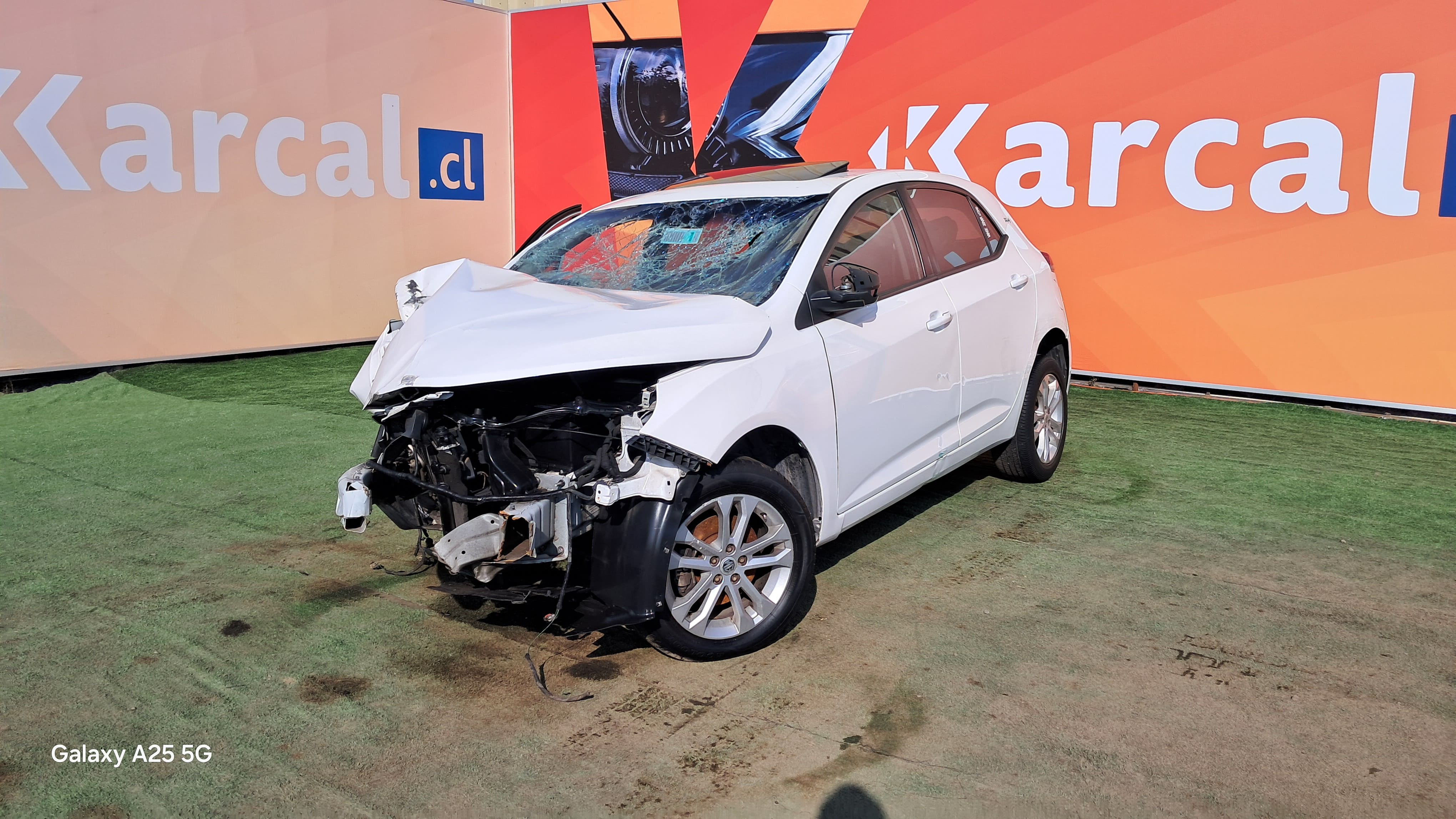 MG 5 CONFORT 1.5 2014 GGLY57