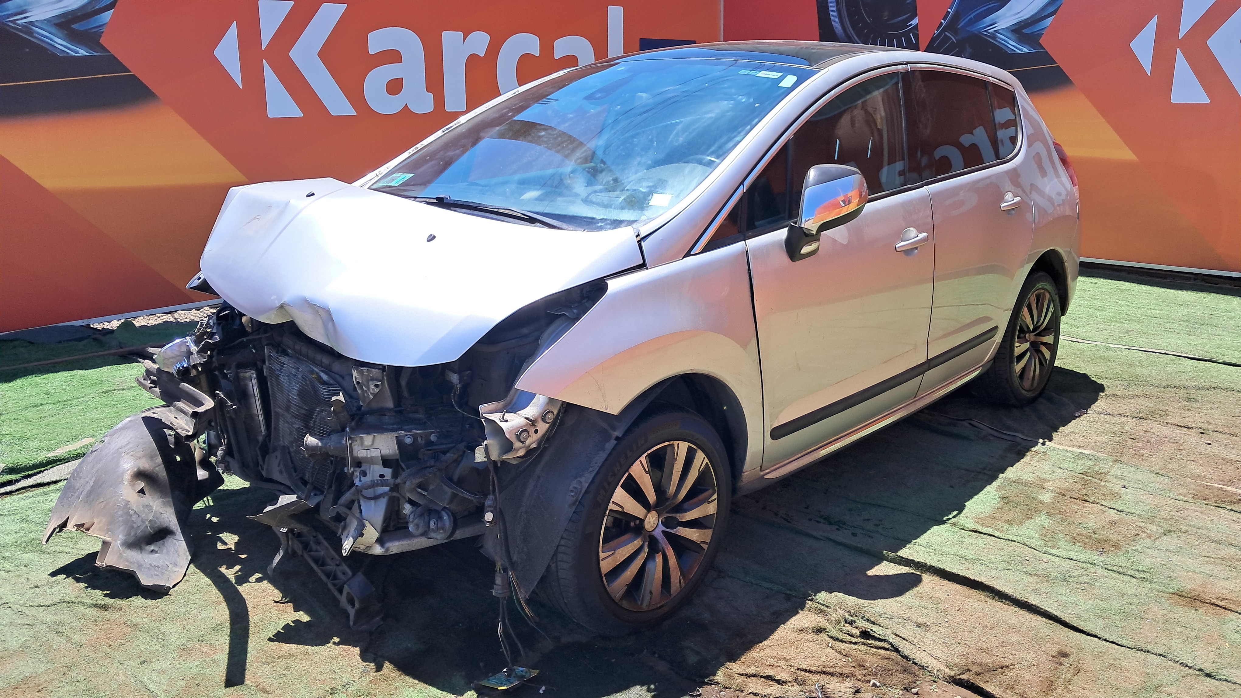 PEUGEOT 3008 ALLURE BLUE HDI 1.6 AT 2016 HTLD95