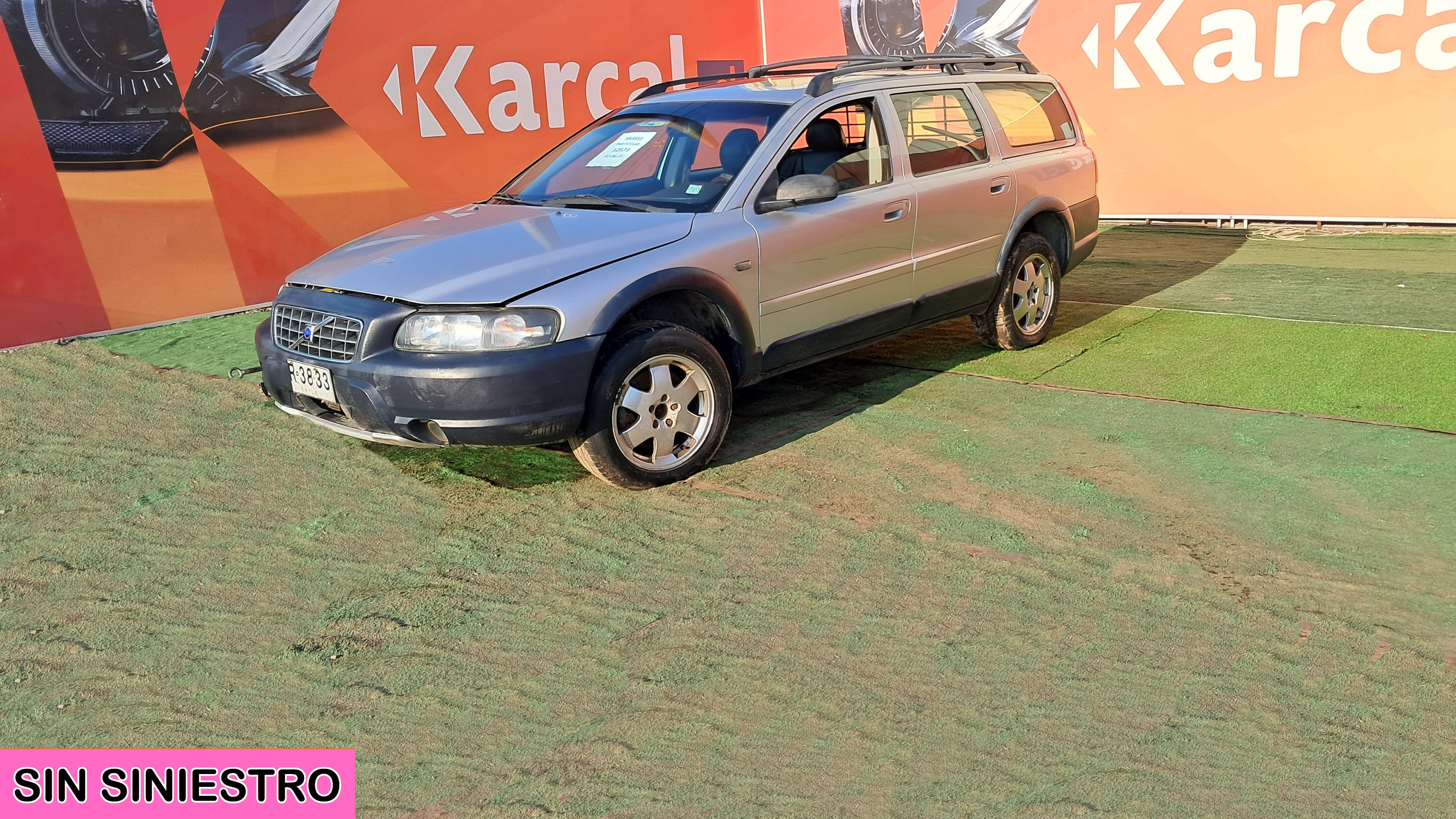 VOLVO V70 XC 2.5 AUT 2004 XR3833