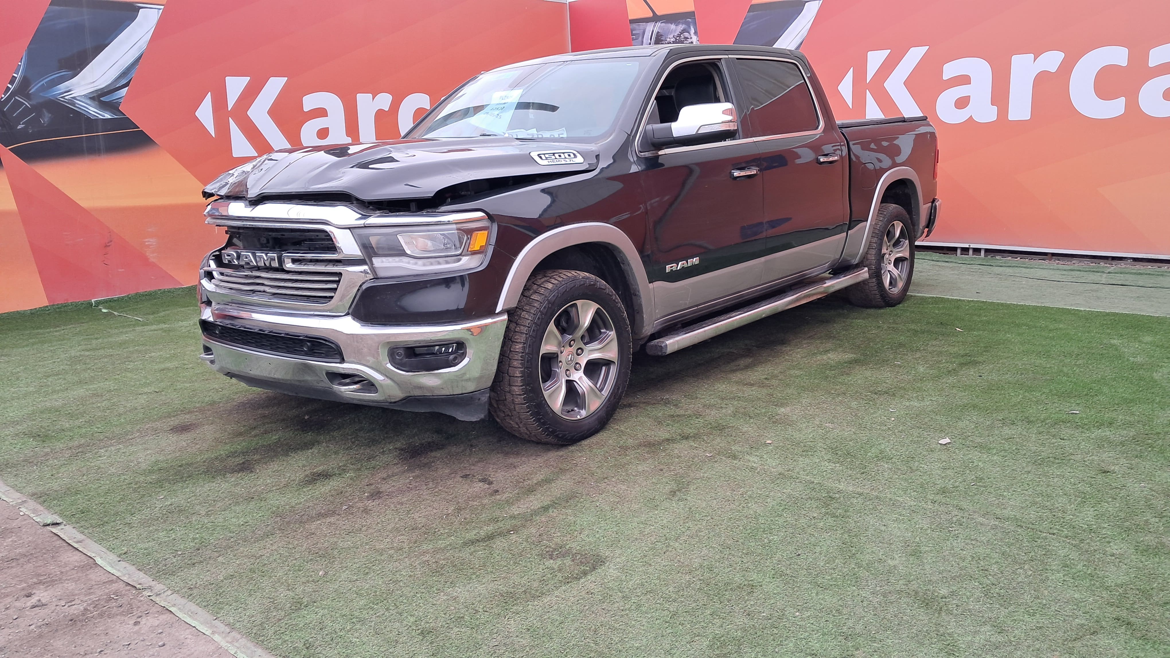 RAM 1500 LARAMIE CREW CAB 4X4 5.7 AUT 2021 PLZR25