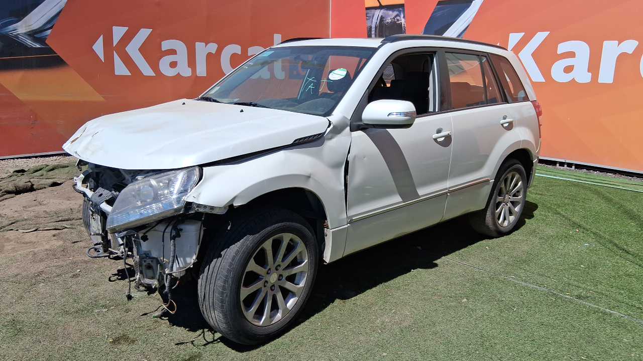 SUZUKI GRAND NOMADE GLX LTD 4X4 2.4 AUT 2016 HSVL86