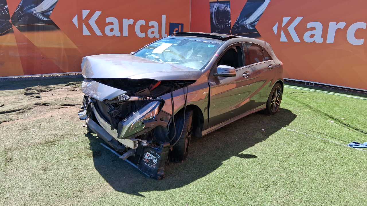 MERCEDES BENZ A250 SPORT 2017 GYYT67